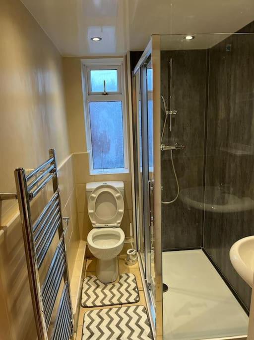 Ovington Grove 2 Fully Equipped Kitchen Free Parking 3 Bedrooms Netflix Newcastle upon Tyne Zewnętrze zdjęcie