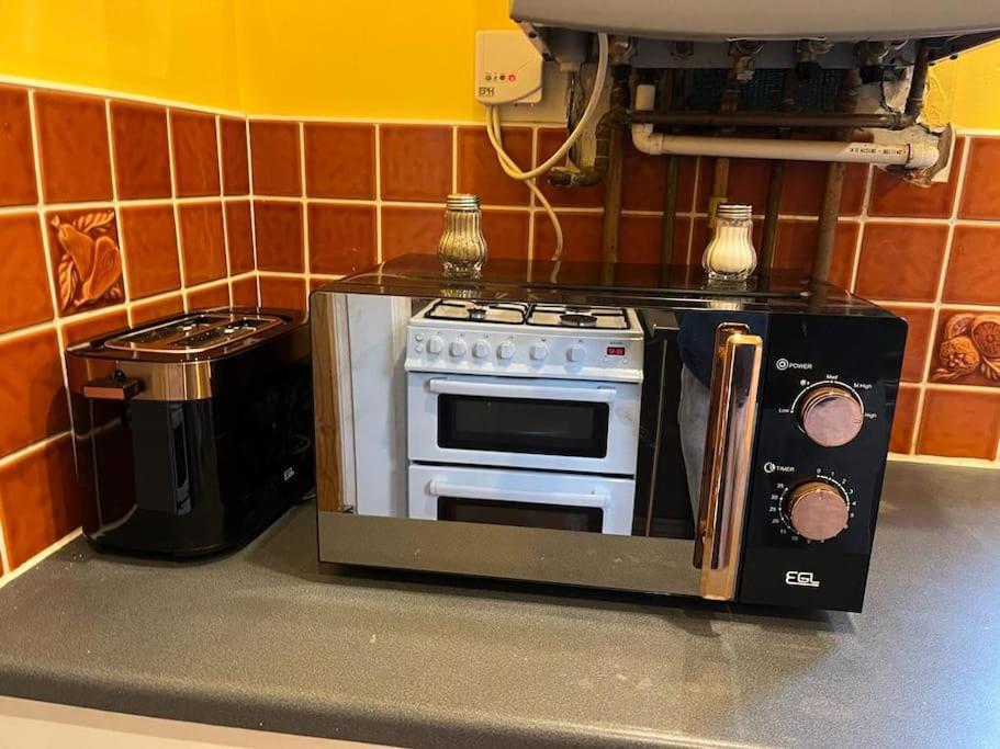 Ovington Grove 2 Fully Equipped Kitchen Free Parking 3 Bedrooms Netflix Newcastle upon Tyne Zewnętrze zdjęcie