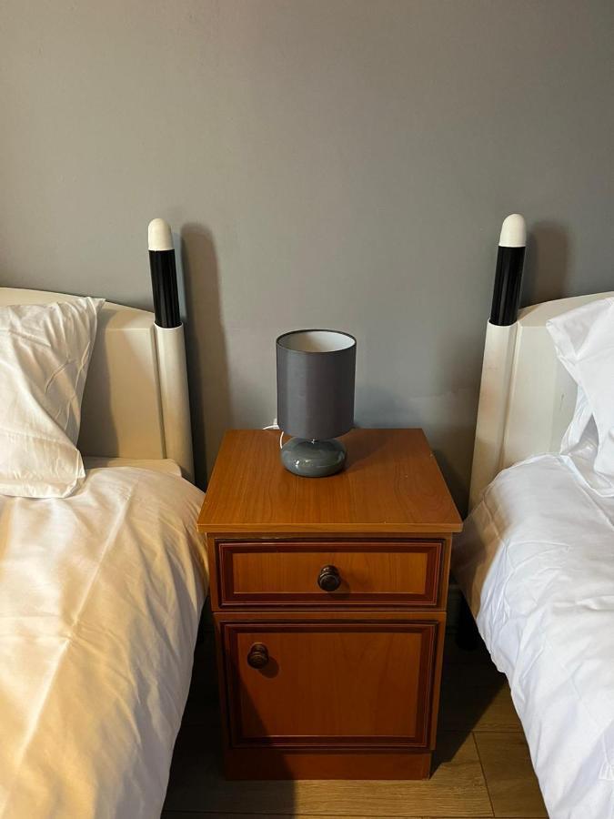 Ovington Grove 2 Fully Equipped Kitchen Free Parking 3 Bedrooms Netflix Newcastle upon Tyne Zewnętrze zdjęcie